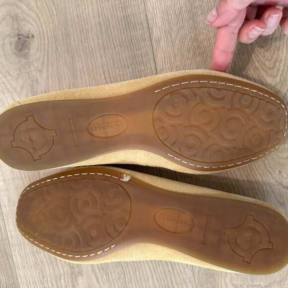 Borne Yellow Suede Ballet Flats Size 8 - Picture 3 of 4